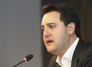 Ratinho Junior lança Compliance para controle de sua campanha