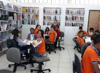 Alunos da Escola Santa Terezinha visitam Biblioteca SESI