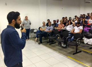 Palestra sobre inovação e tecnologia