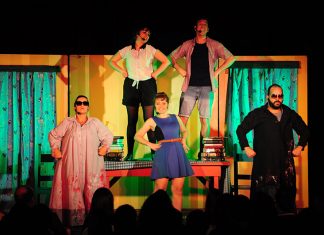 Espetáculo de teatro aborda educação financeira para juventude