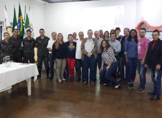 Rotary Bandeirantes faz homenagem à Pátria