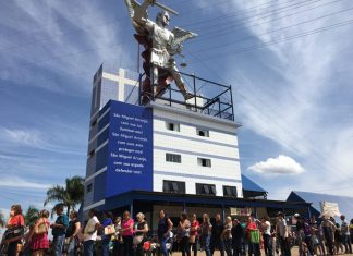 Final e início da semana com fé, devoção e bênçãos nos santuários São Miguel e Santa Terezinha