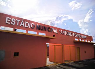 Comunidade recebe Estádio ‘Pereirão’ revitalizado