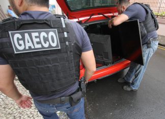 Gaeco cumpre 12 mandados de prisão temporária e 44 de busca e apreensão