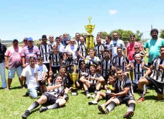 União Bandeirantes Jr conquista 4ª Copa CREM de Futebol
