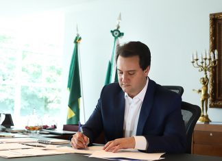 Ratinho Junior propõe o fim da aposentadoria de governadores