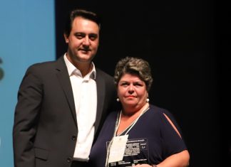 Paraná homenageia escolas com melhores notas no Ideb