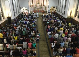 Missa das Rosas e os 80 anos da Paróquia Santa Terezinha