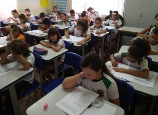 Alunos do 5º Ano da rede municipal fazem a Prova Paraná