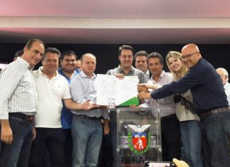 Itambaracá assina R$ 300 mil em convênios