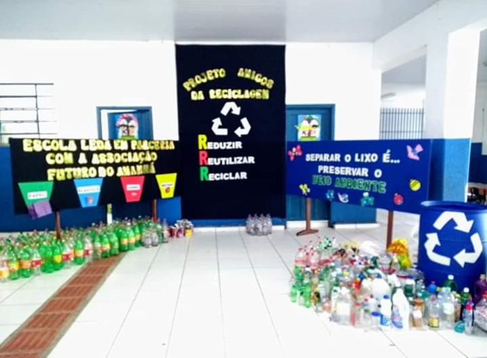 Amigos do Meio Ambiente, Os: Ajudando a Preservar a Escola em