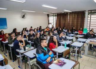 Governo adota novas medidas para combate ao abandono escolar