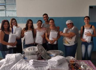 Escolas e CMEIs recebem utensílios e edredons