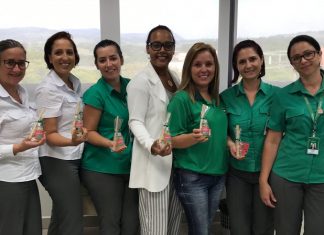 Unimed Norte Pioneiro-PR realiza ação especial em comemoração ao dia das mães