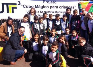 Alunos participam do ‘Cubo Mágico para Crianças’