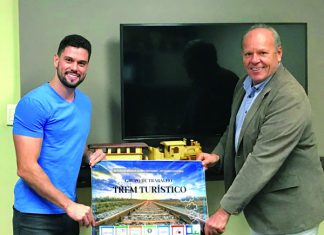 Encontro debate projeto de desenvolvimento do Trem Turístico