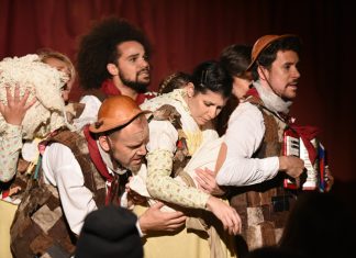 Mostra de Teatro EnCena encanta o público