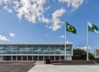 Governo autoriza universidades estaduais a contratar professores