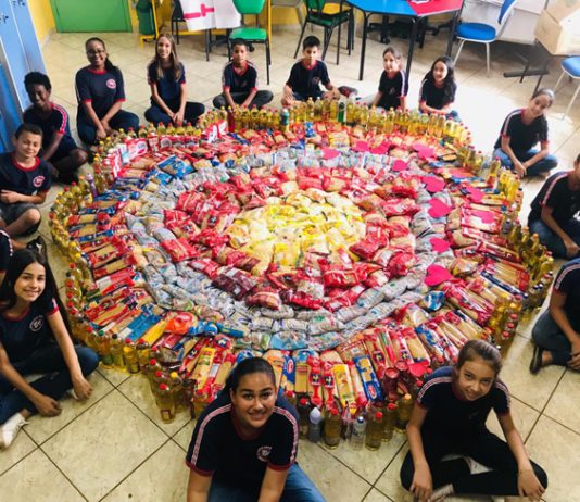 Alunos do Colégio Bela Vista arrecadam alimentos para HC