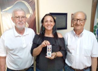 Secretária da Educação recebe ‘Medalha Mérito dos Pacificadores’, da AUNIPI/ONU