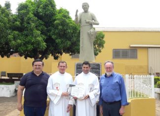 Viaduto entre PR-855 e BR-369 recebe nome em homenagem a Frei Maximiliano