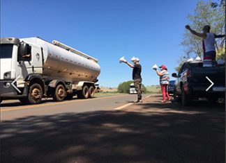 Em gesto solidário, bandeirantense prepara e doa marmita para caminhoneiros na PR-855