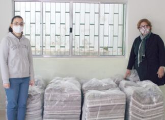 Unimed Norte Pioneiro-PR realiza doação de cobertores a cidades da região