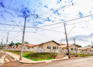 Famílias em Leópolis conquistam a casa própria Leopólis