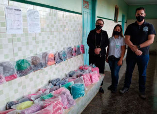 Presos da cadeia de Andirá confeccionam peças em lã para idosos ANDIRA-PRESOS