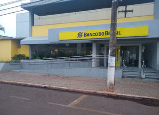 Homens armados explodem e invadem agência bancária em Andirá ANDIRA