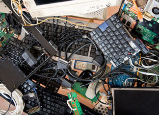 Coleta de resíduos eletroeletrônicos em Andirá