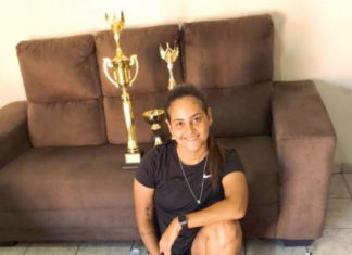 Jogadora e coach Jéssica Scalada relata os desafios do futebol feminino FUTEBOL FEMININO