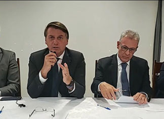 Em live, Bolsonaro pede que população economize energia elétrica Presidente
