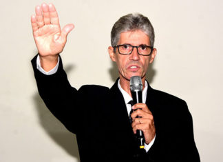 Jaelson e Juba tomam posse como prefeito e vice para gestão 2021/2024