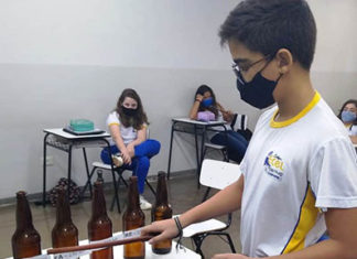 Experiência pedagógica artística encanta alunos da 7ª série, no Colégio ECEL.