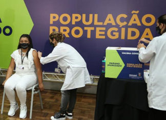 TCE e TCU fiscalizam vacinação contra a Covid-19 nos municípios paranaenses