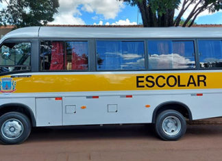 Congonhinhas conquista veículo 0km para educação