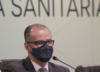 Presidente da Anvisa apela à população que tome segunda dose da vacina