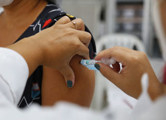 Cornélio Procópio inicia a vacinação contra Covid-19 em grupo geral 48 anos ou mais