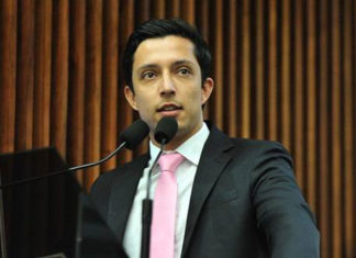 Deputado estadual Boca Aberta Júnior é contrário a licença-prêmio do MP