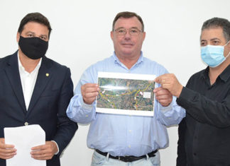 Em Assaí, Cobra Repórter e secretário Sandro Alex visitam município