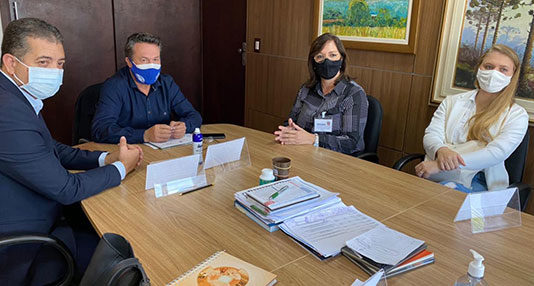 Comunidade de Itambaracá é beneficiada com liberação de verba para novo caminhão-pipa