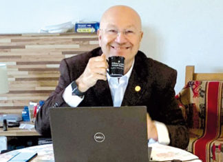 Recuperado, deputado Romanelli participa da sessão da Assembleia