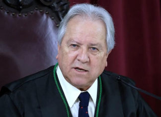 Jacarezinho: ilegalidades em cargos comissionados e horas extras geram 17 multas