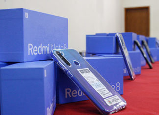 Receita Federal doa celulares novos para alunos das escolas municipais de Bandeirantes