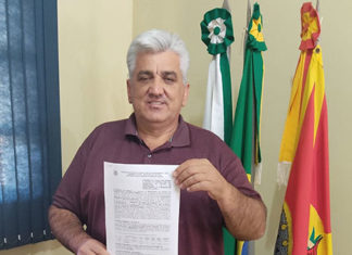 Prefeito Edão assina convênio para pavimentação com pedras irregulares