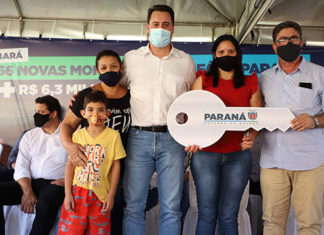 Governador entrega as chaves da casa própria a 56 famílias de Cambará