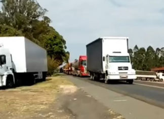 Caminhoneiros fazem bloqueios em rodovias do Norte Pioneiro
