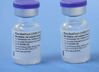 Pfizer fecha acordo para produção de vacinas da covid-19 no Brasil PFIZER