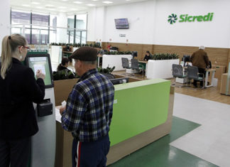 Sicredi amplia horário de atendimento aos associados com períodos alternativos